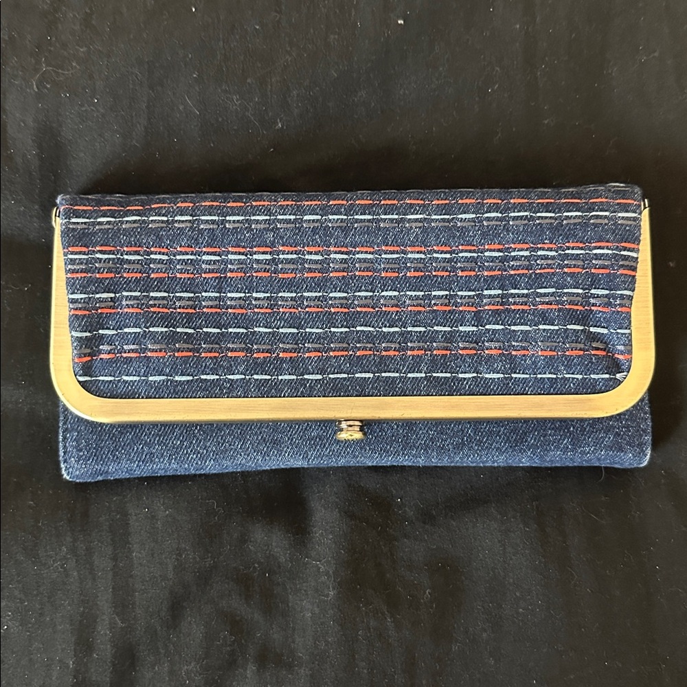 HOBO Jean embroidered clutch in perfect condition.